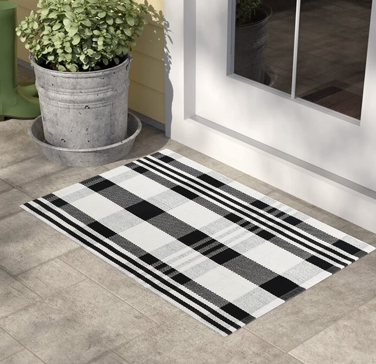 Black & White Plaid Doormat Underlay