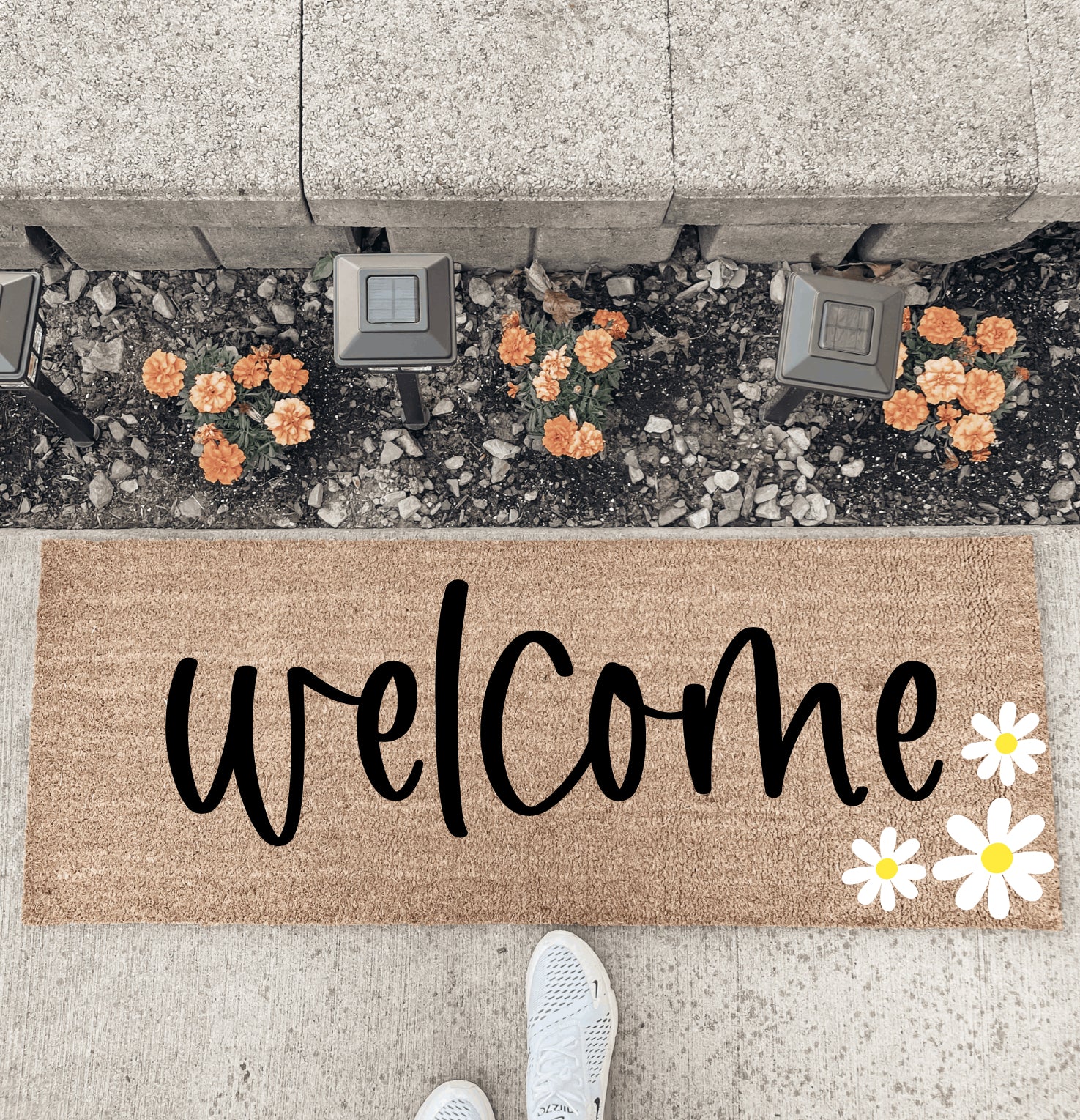 Welcome (Daisy Trio) - Double Door Doormat