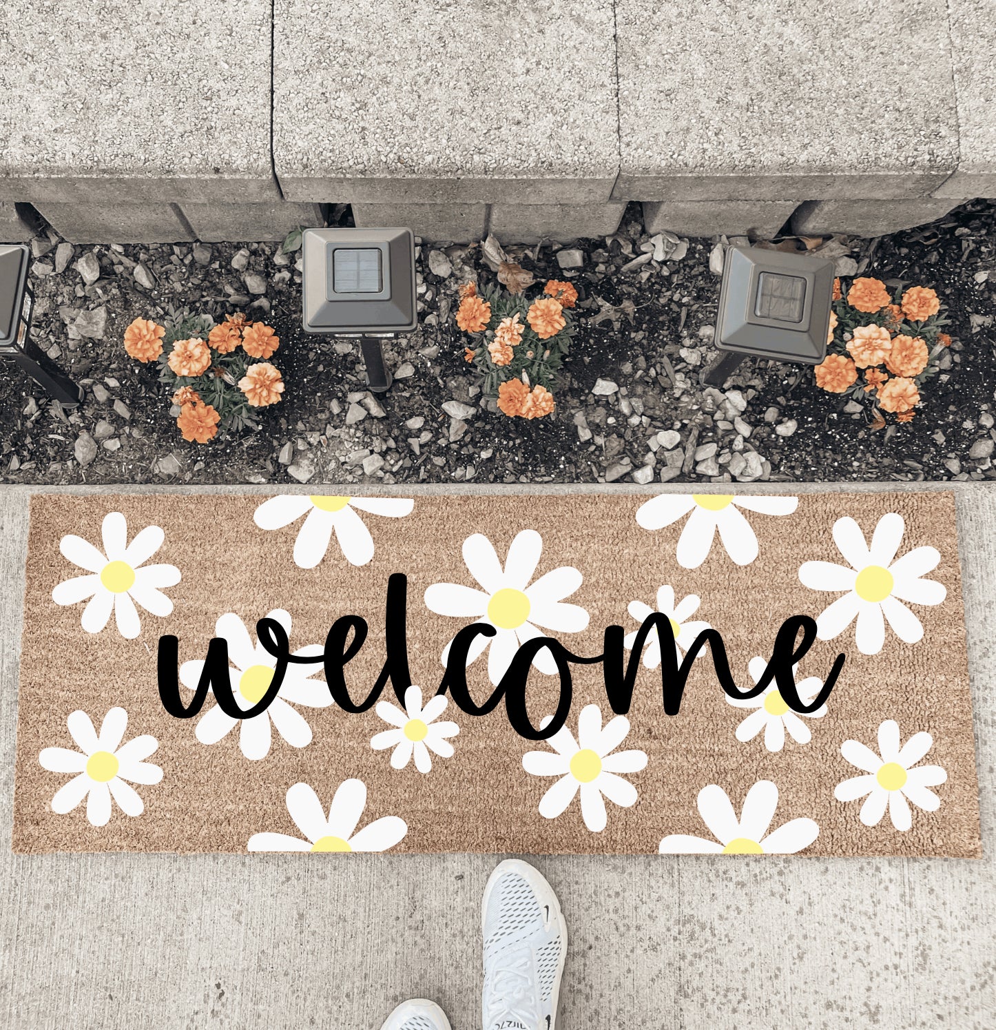 Welcome (Daises) - Double Door Doormat